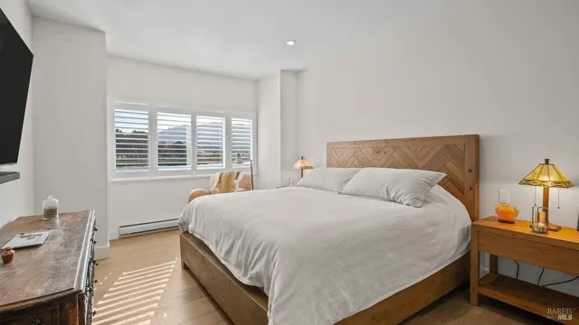 $1,595,000 | 535 South Eliseo Drive, Greenbrae, CA 94904