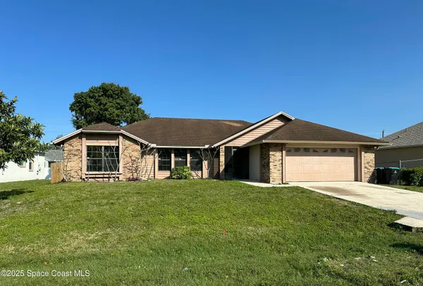 $2,090 | 1573 Jasper Avenue Northwest, Palm Bay, FL 32907