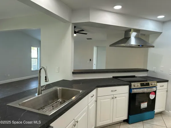 $2,090 | 1573 Jasper Avenue Northwest, Palm Bay, FL 32907