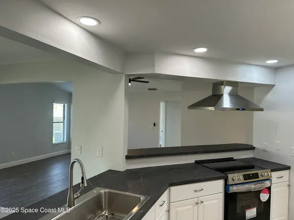 $2,090 | 1573 Jasper Avenue Northwest, Palm Bay, FL 32907