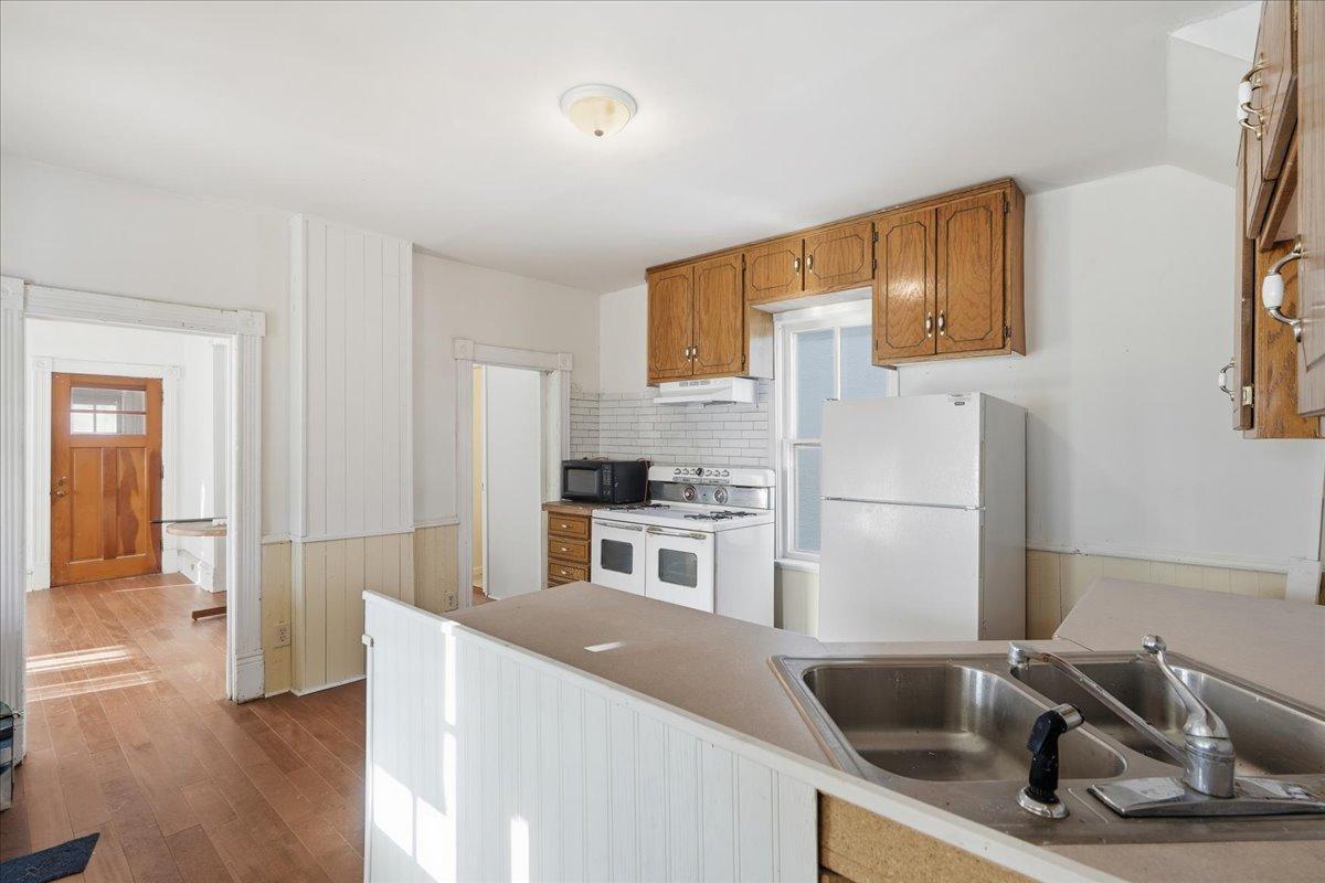 322 North 5th Street North Hudson, WI 54016 - Photo 6 of 15