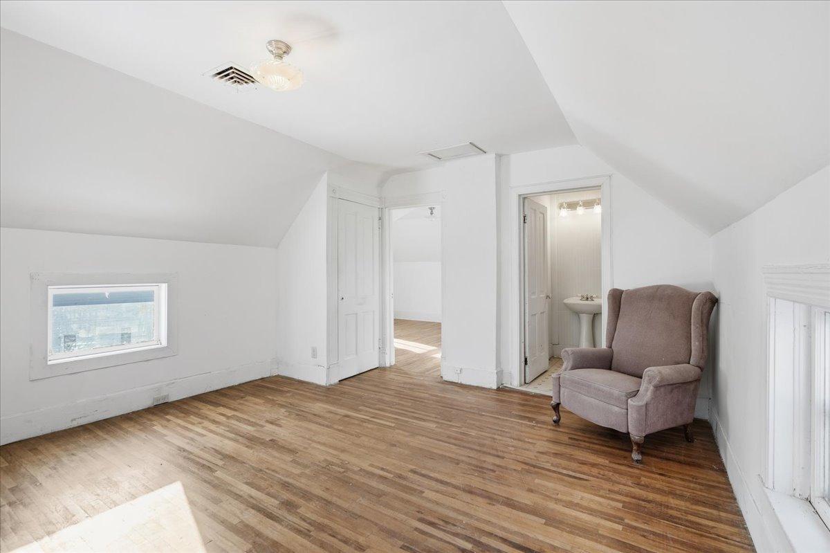 322 North 5th Street North Hudson, WI 54016 - Photo 9 of 15