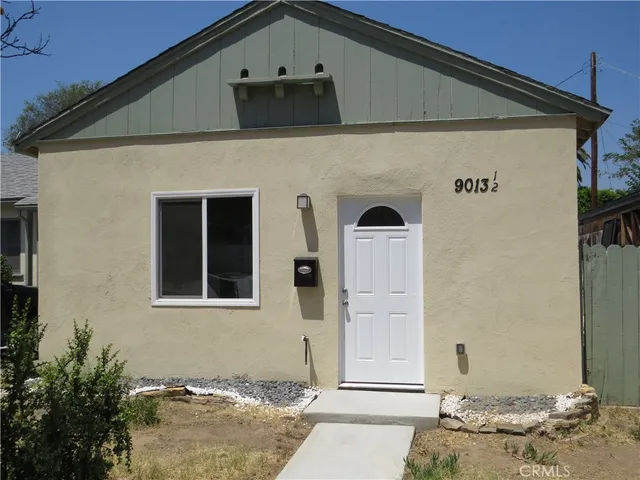 $1,750 | 9013 Gladbeck Avenue, Northridge, CA 91324
