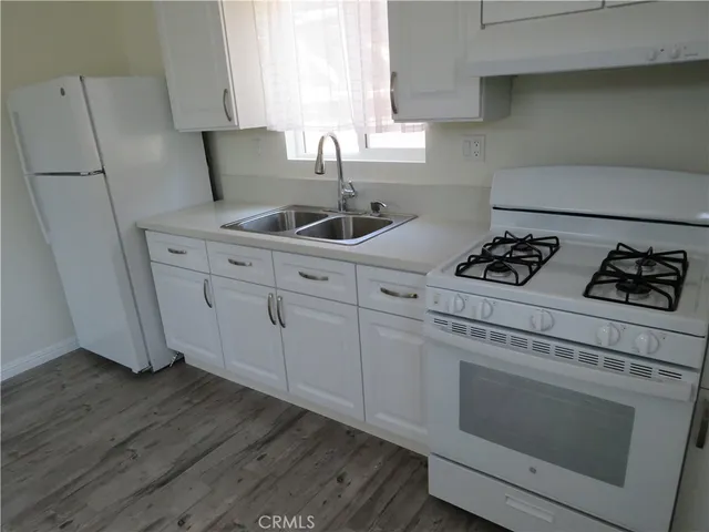 $1,750 | 9013 Gladbeck Avenue, Northridge, CA 91324