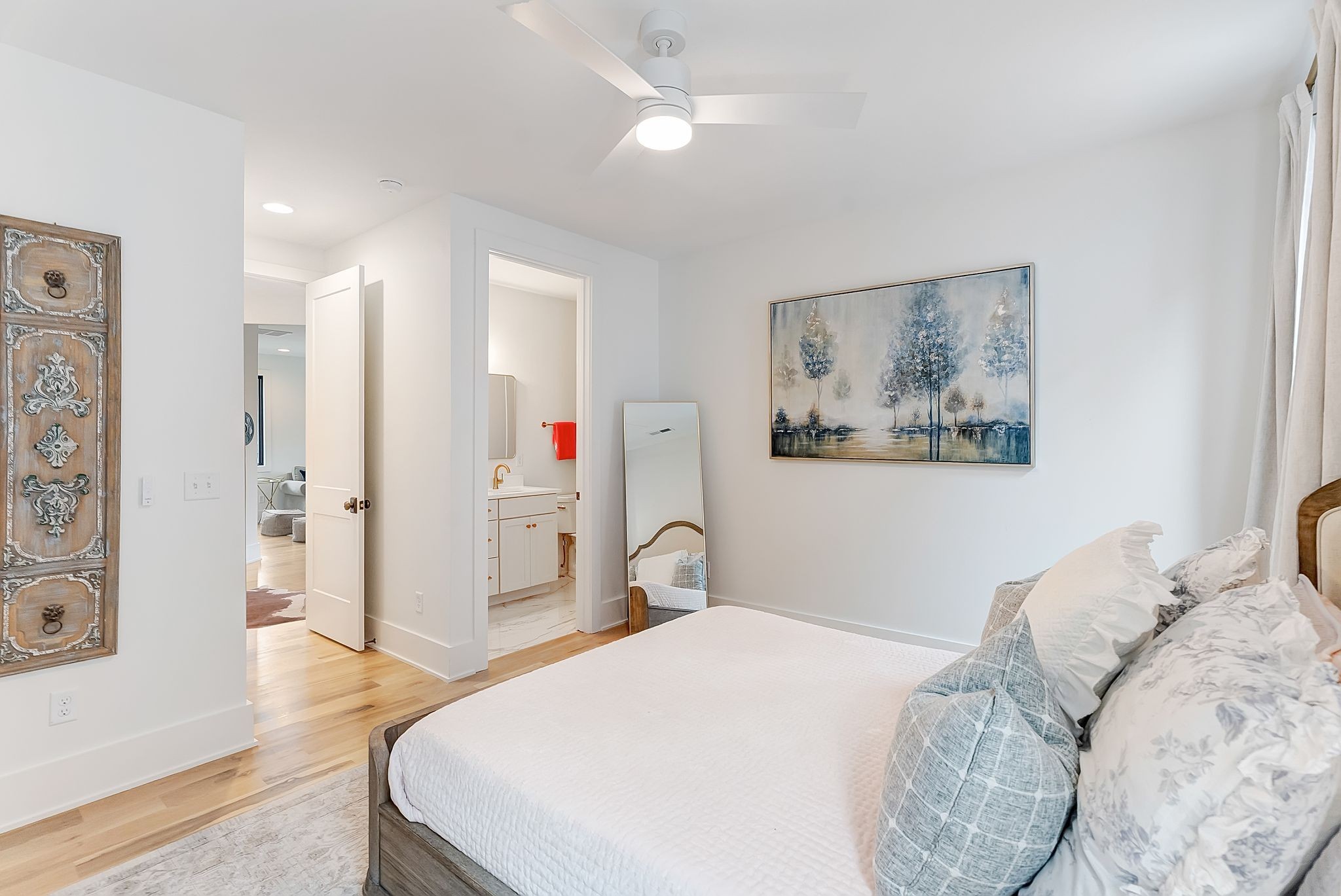 3733 Estes Road Nashville, TN 37215 - Photo 32 of 40 a bedroom with a bed and a couch