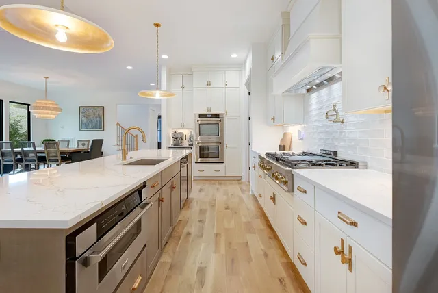 $9,000 | 3733 Estes Road, Nashville, TN 37215