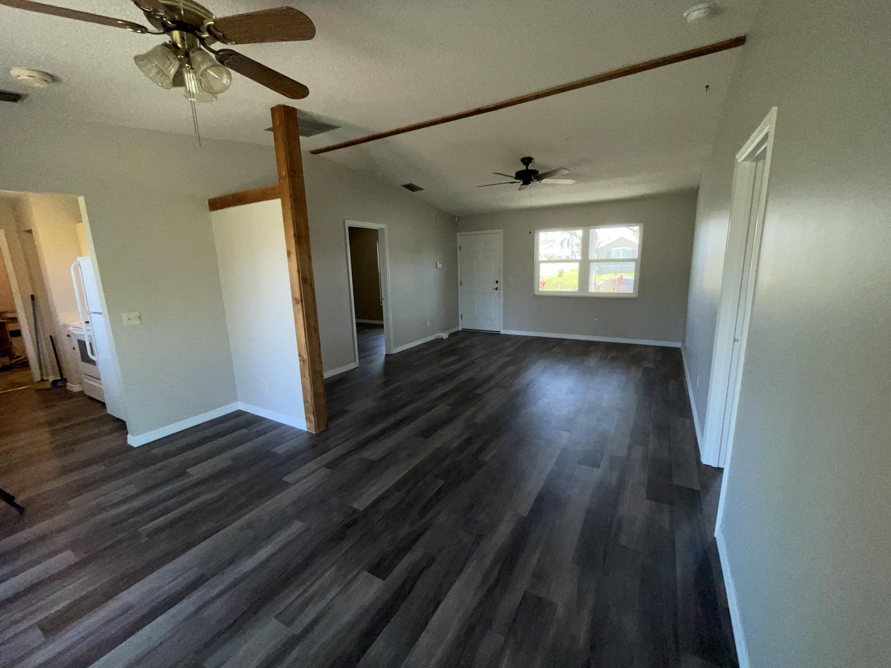 977 Southwest Longfellow Road Port St. Lucie, FL 34953 - Photo 15 of 29 IMG_6845