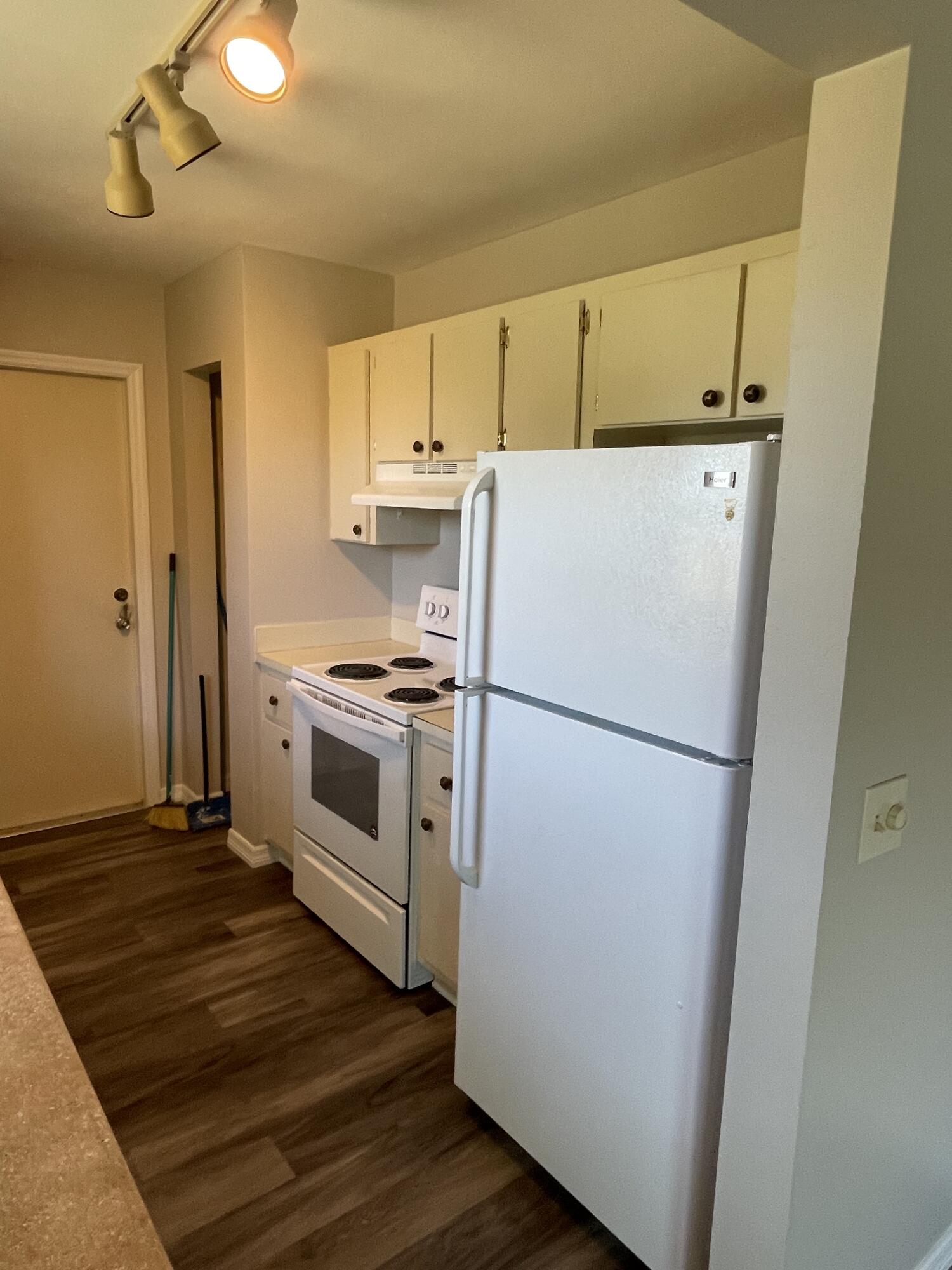 977 Southwest Longfellow Road Port St. Lucie, FL 34953 - Photo 20 of 29 IMG_6851