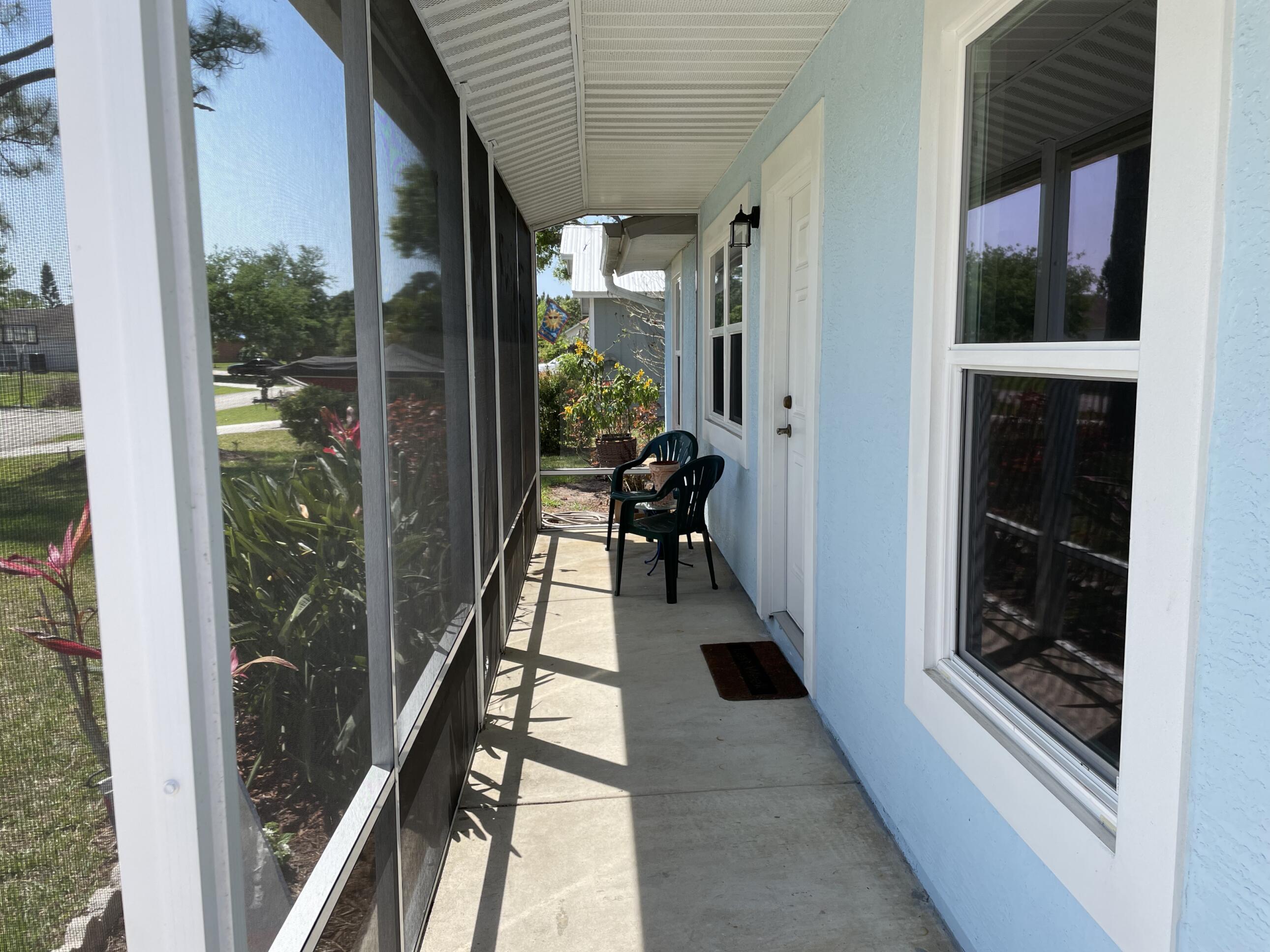 977 Southwest Longfellow Road Port St. Lucie, FL 34953 - Photo 5 of 29 IMG_6831