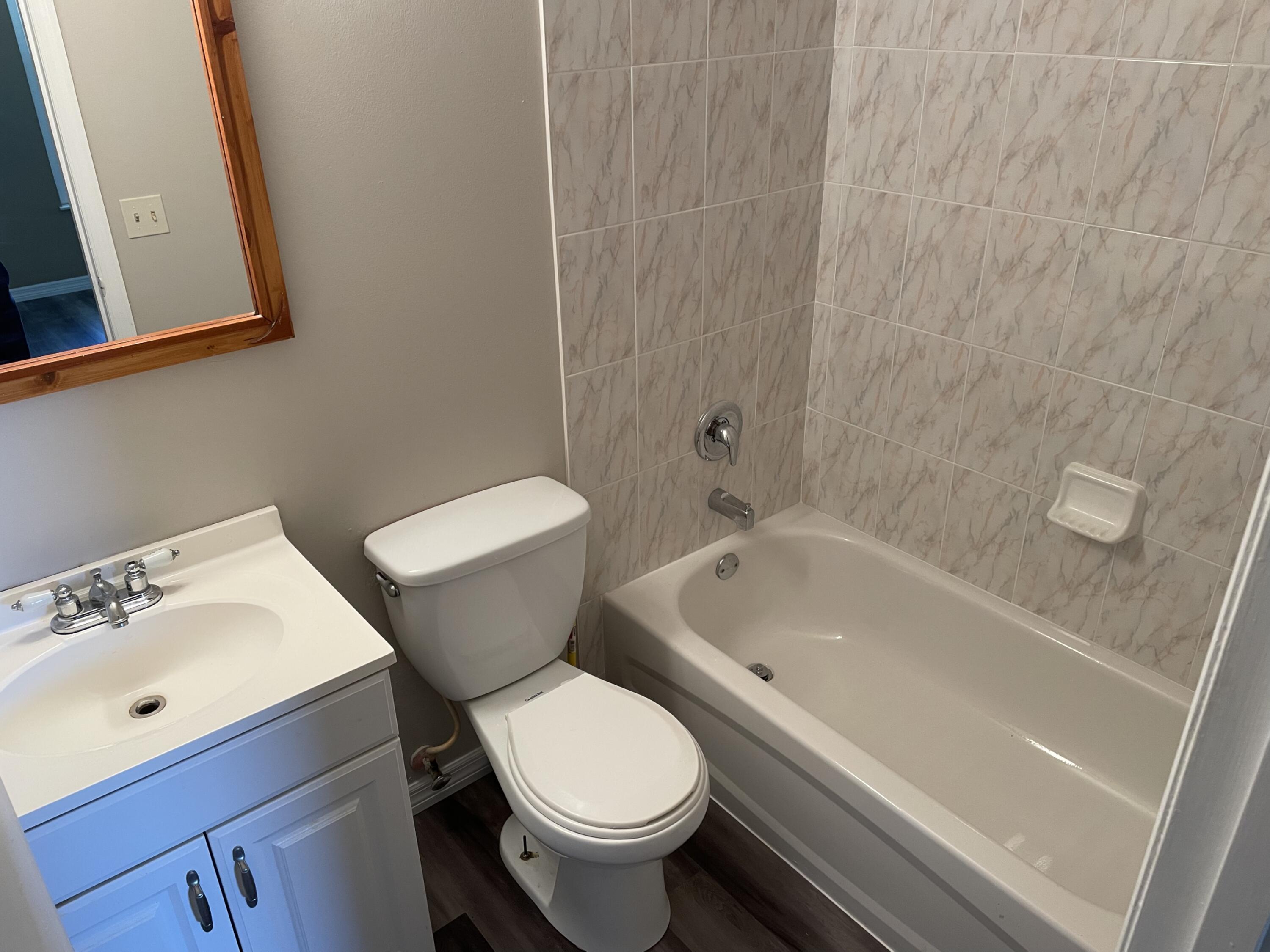 977 Southwest Longfellow Road Port St. Lucie, FL 34953 - Photo 8 of 29 IMG_6833