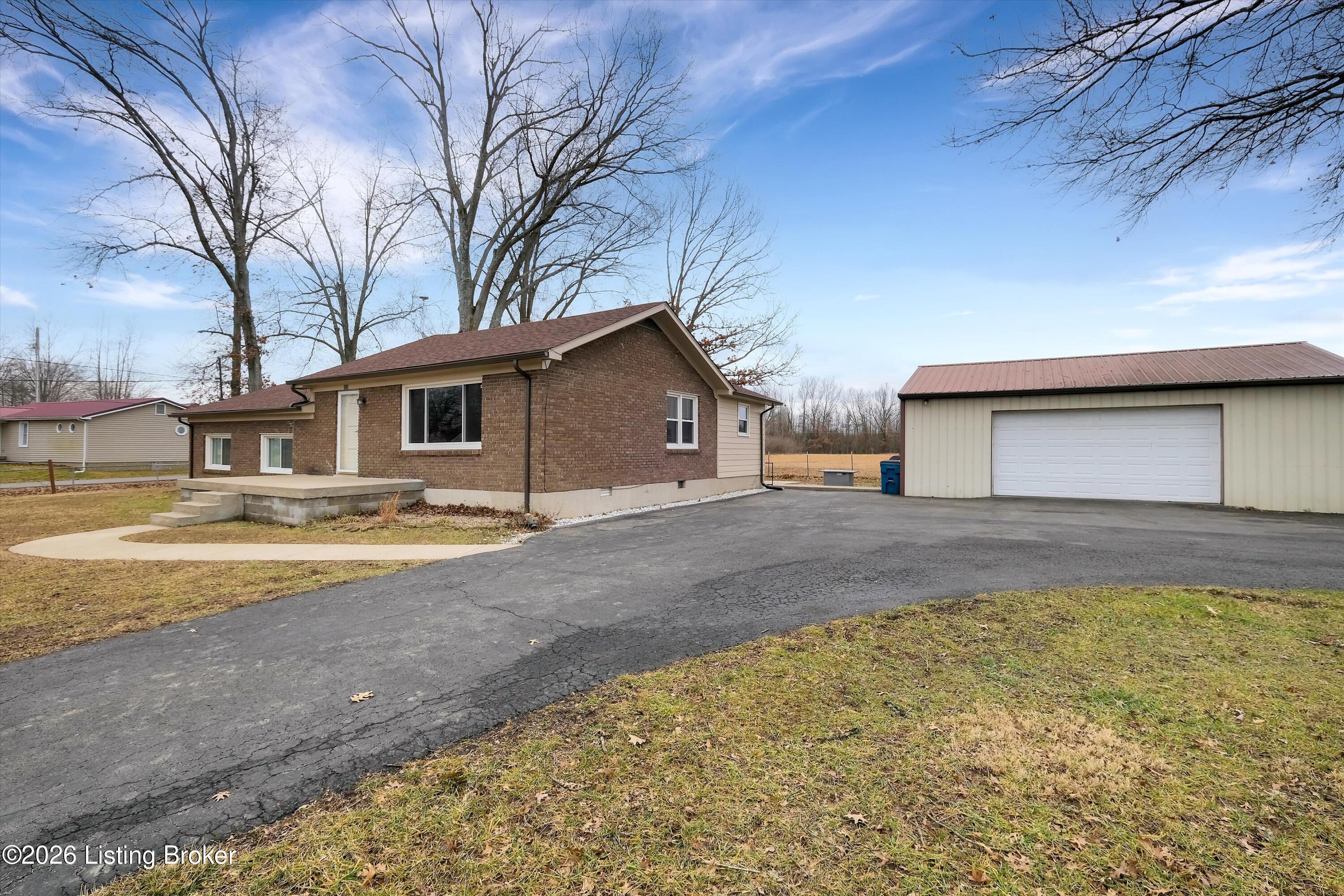 323 Beech Grv Road Shepherdsville, KY 40165 - Photo 4 of 47 04-323 Beech Grv Rd