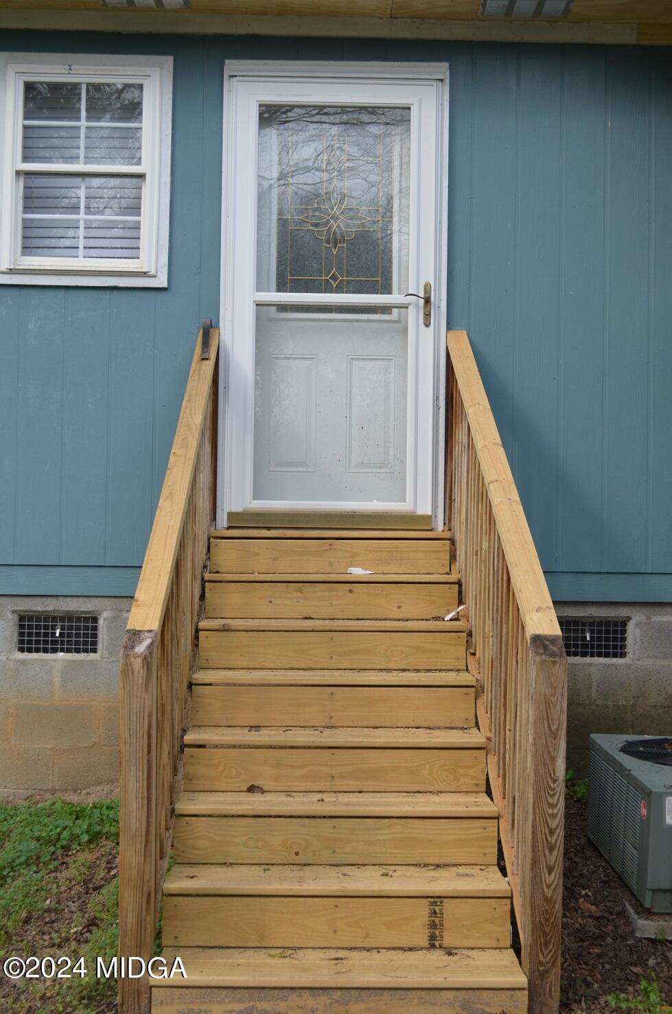 3910 Thompson Road Macon, GA 31204 - Photo 14 of 16 a view of entryway with a front door