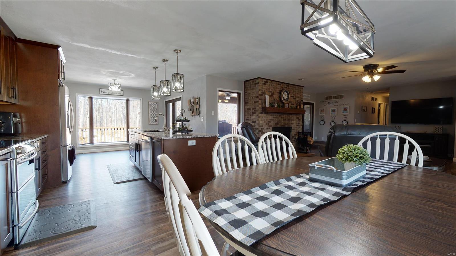 7885 Sherry Creek Road Worden, IL 62097 - Photo 13 of 66 Gallery Image 13