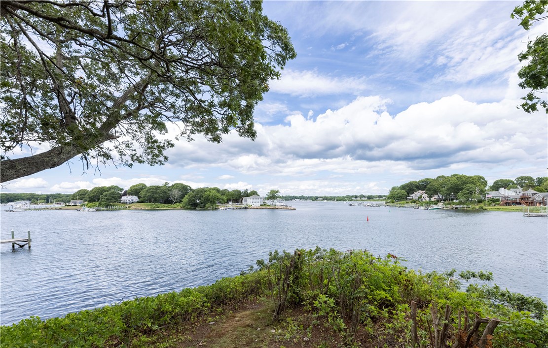 9 Narrows Road Narragansett, RI 02882 - Photo 26 of 45 Gallery Image 26