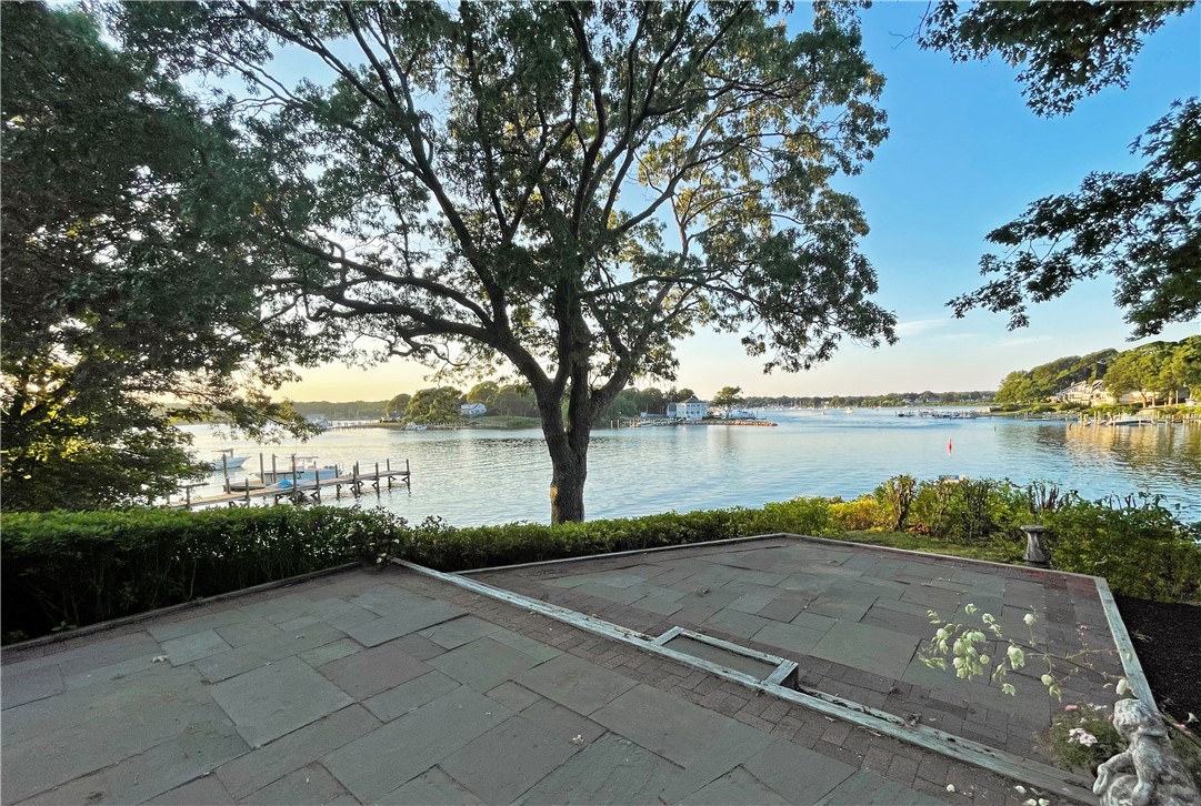 9 Narrows Road Narragansett, RI 02882 - Photo 7 of 45 Gallery Image 7
