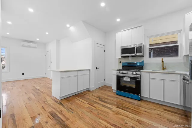 $1,065,000 | 179-11 120th Avenue | St. Albans