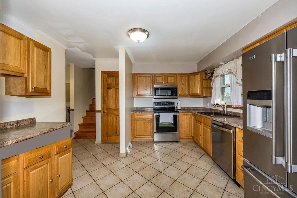 641 Hamilton New London Road Hamilton, OH 45013 - Photo 16 of 41