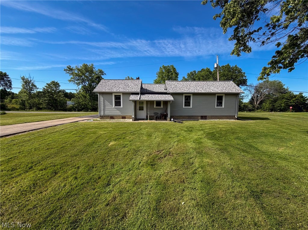4453 Herner County Line Road Southington, OH 44470 - Photo 3 of 24