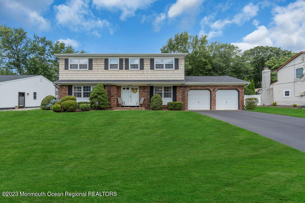 31 Sudbury Road Morganville, NJ 07751 - Photo 5 of 68 006_dsc06405-1