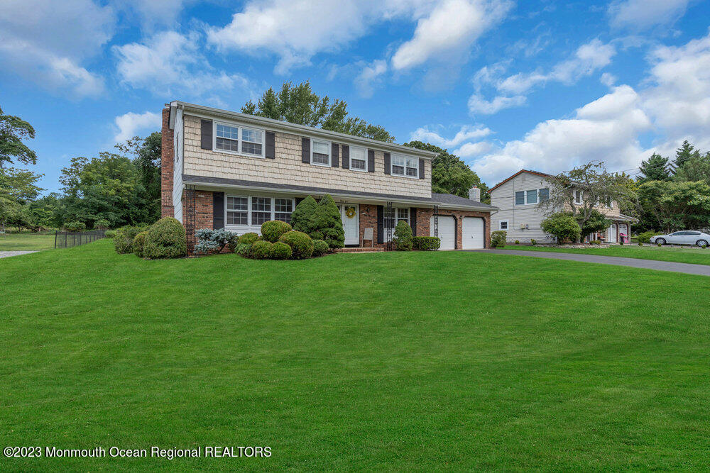31 Sudbury Road Morganville, NJ 07751 - Photo 6 of 68 007_dsc06425-1