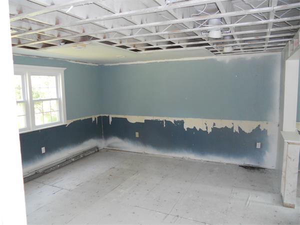 18 Randall Road Rochester, MA 02770 - Photo 5 of 17 a view of water heater