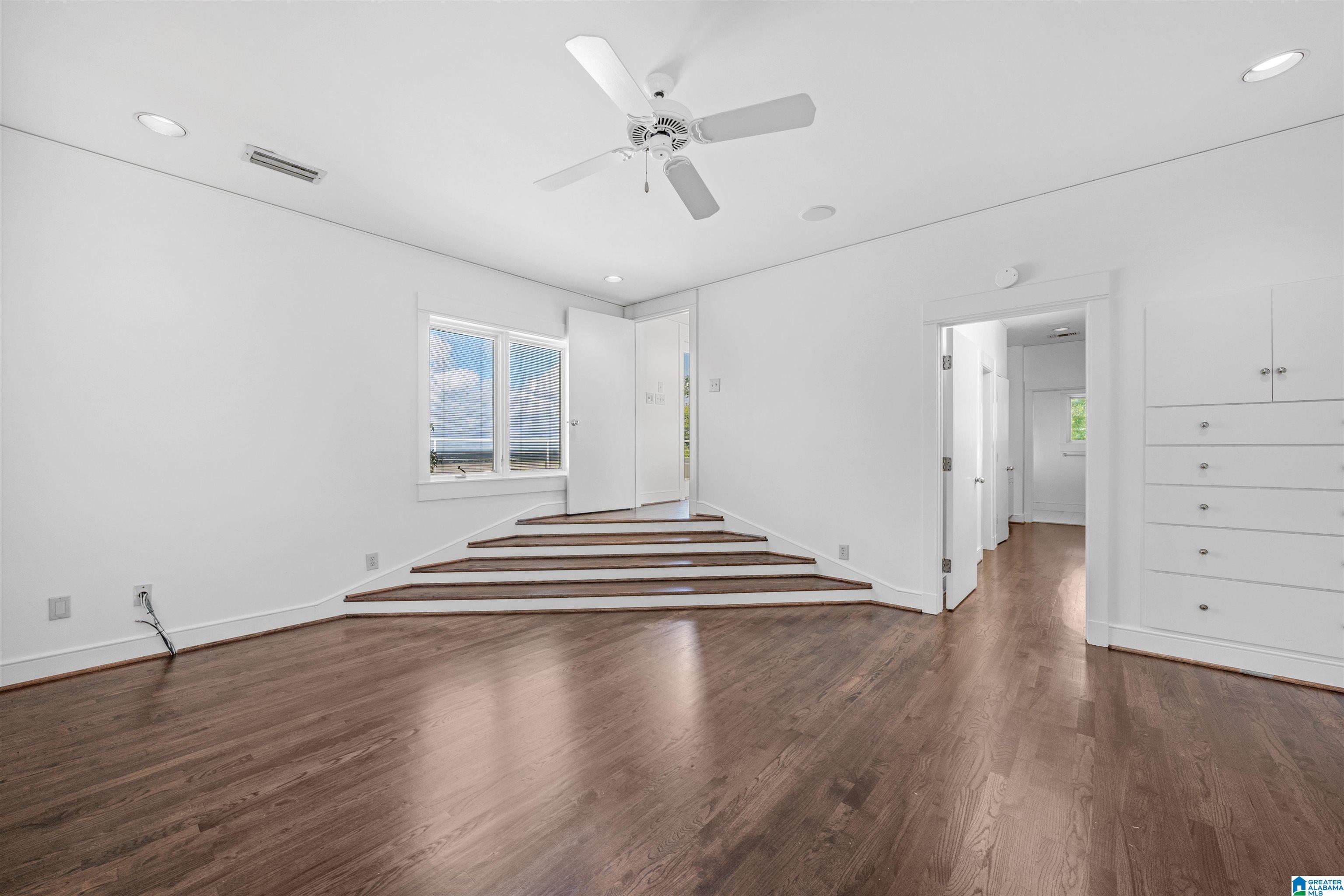 4370 Cliff Road Birmingham, AL 35222 - Photo 19 of 40