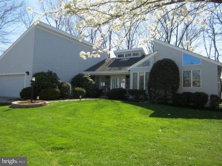 42 Crown Road Somerset, NJ 08873 - Photo 1 of 23 Gallery Image 1