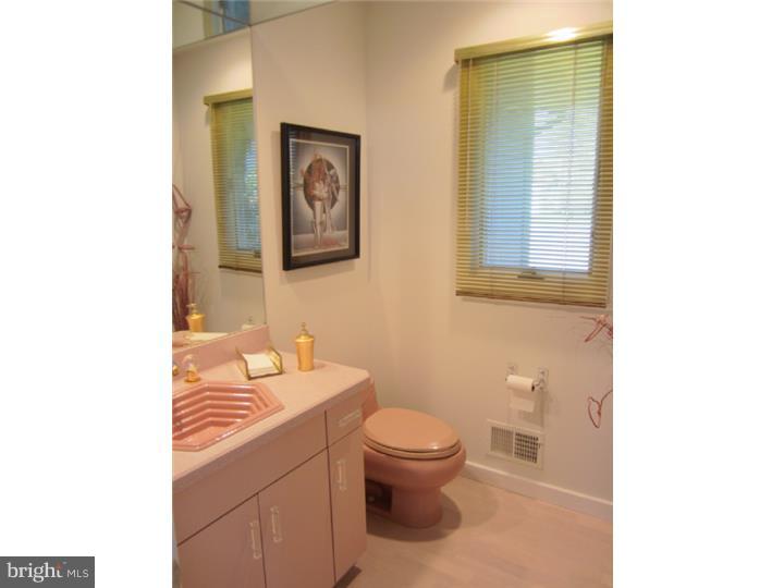 42 Crown Road Somerset, NJ 08873 - Photo 16 of 23 Gallery Image 16