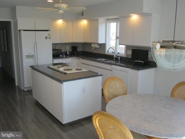 42 Crown Road Somerset, NJ 08873 - Photo 10 of 23 Gallery Image 10