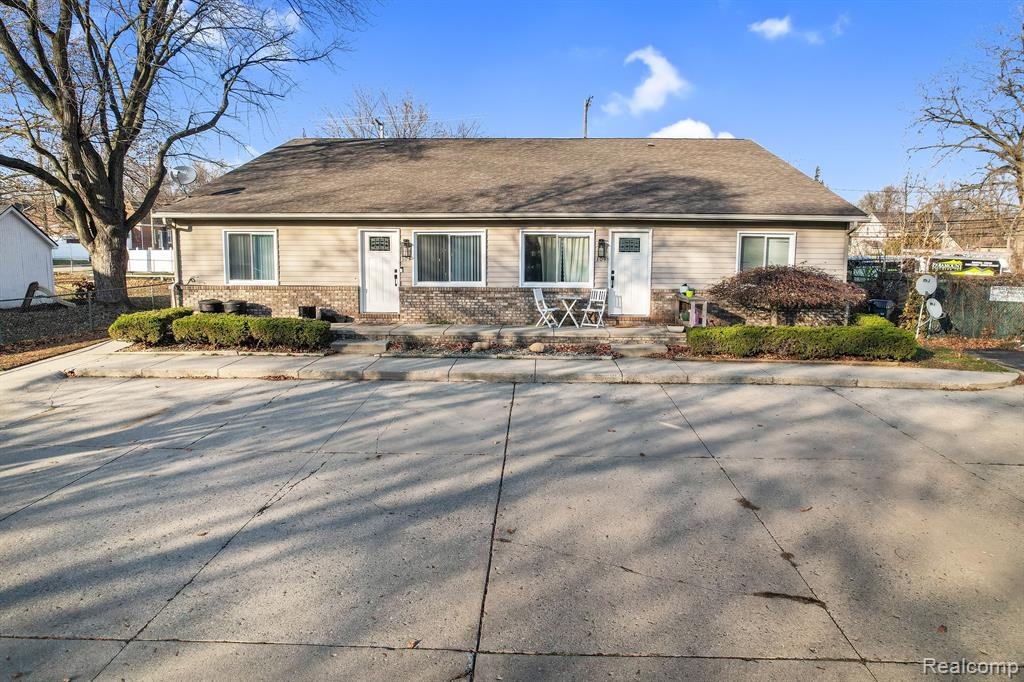 303 East Lafayette Street Romeo, MI 48065 - Photo 4 of 22