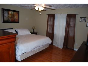 807 Swadley Road, Unit 9 Johnson City, TN 37601 - Photo 11 of 24 Master bedroom