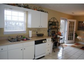807 Swadley Road, Unit 9 Johnson City, TN 37601 - Photo 7 of 24 New counter tops
