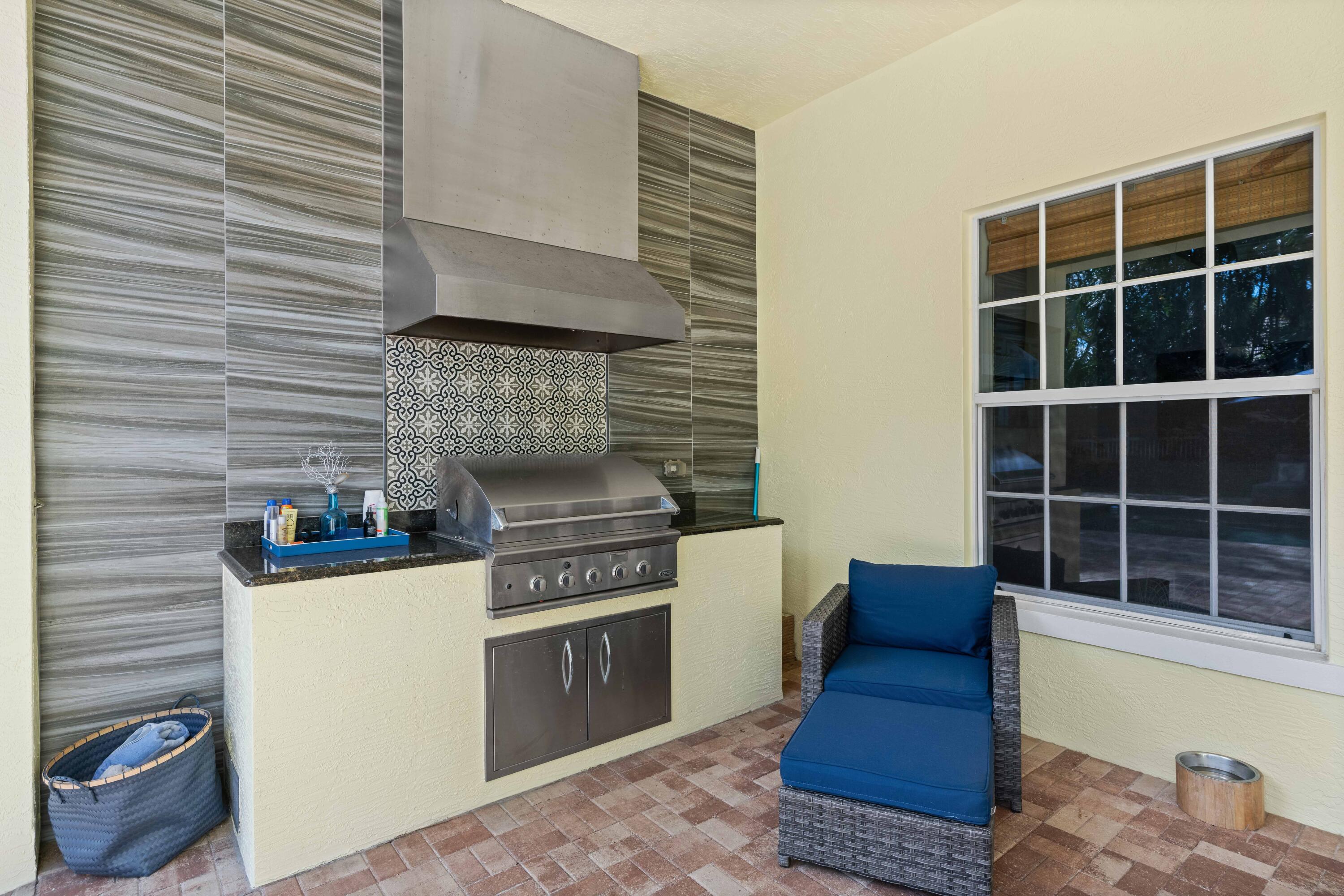 3338 Greenway Drive Jupiter, FL 33458 - Photo 31 of 50 Patio