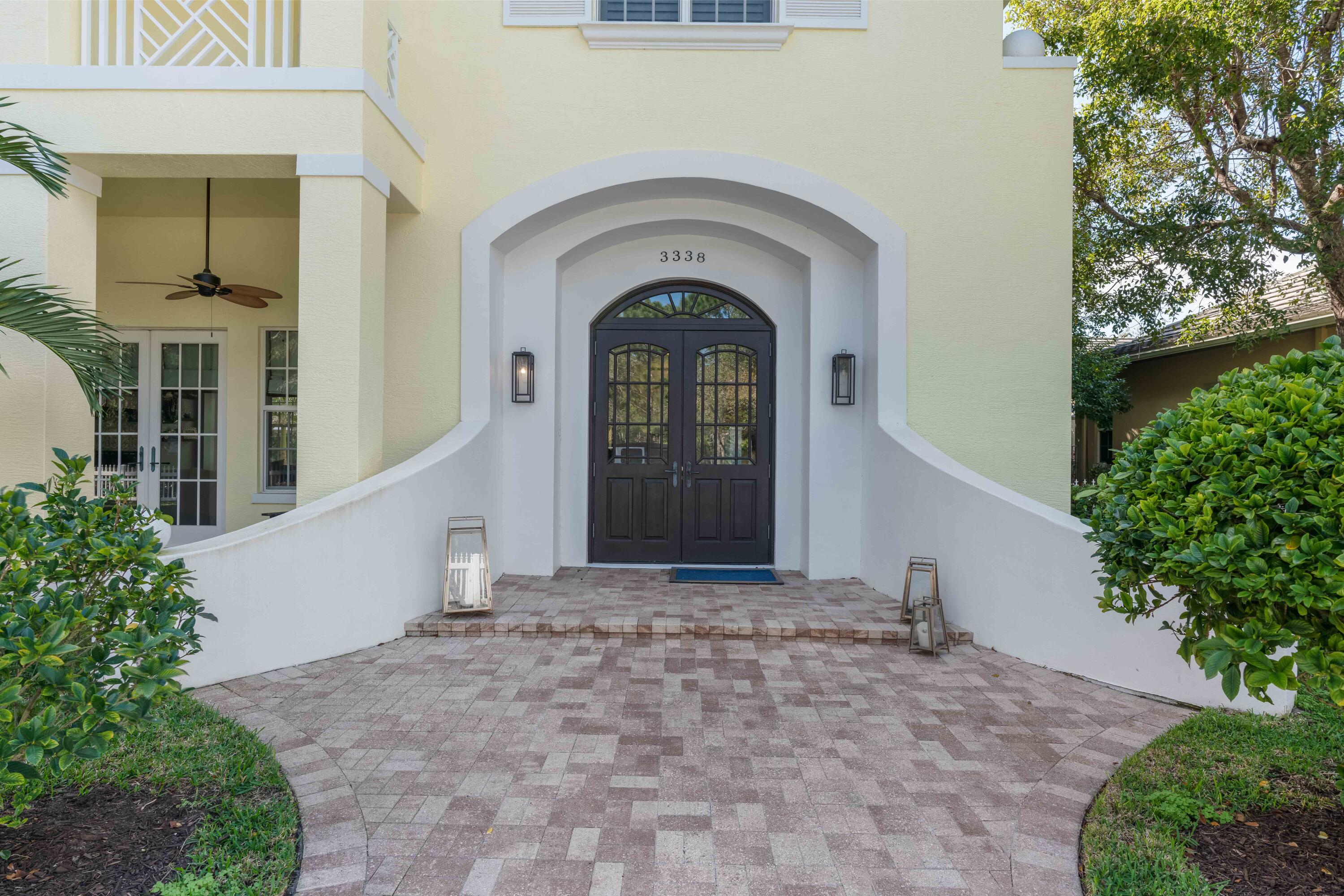 3338 Greenway Drive Jupiter, FL 33458 - Photo 34 of 50 Entry