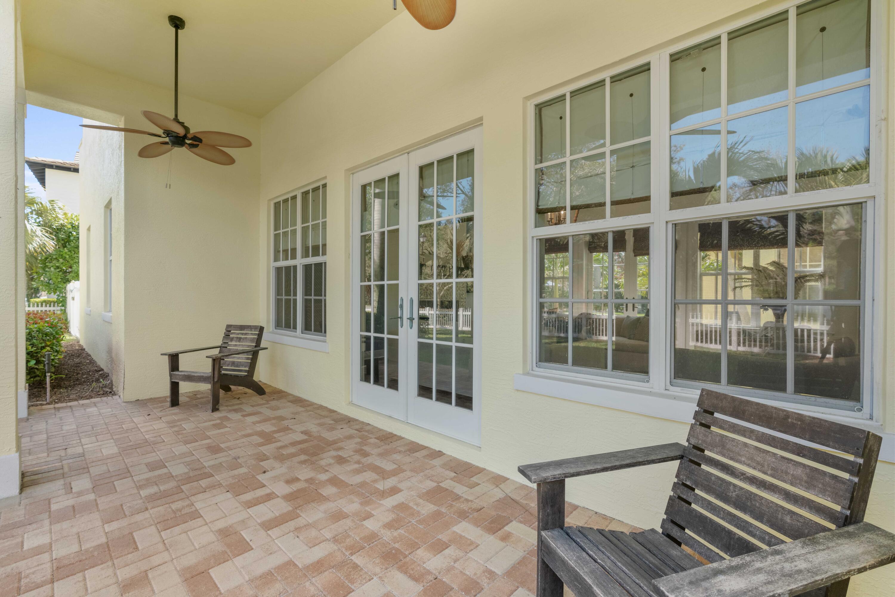 3338 Greenway Drive Jupiter, FL 33458 - Photo 35 of 50 Porch