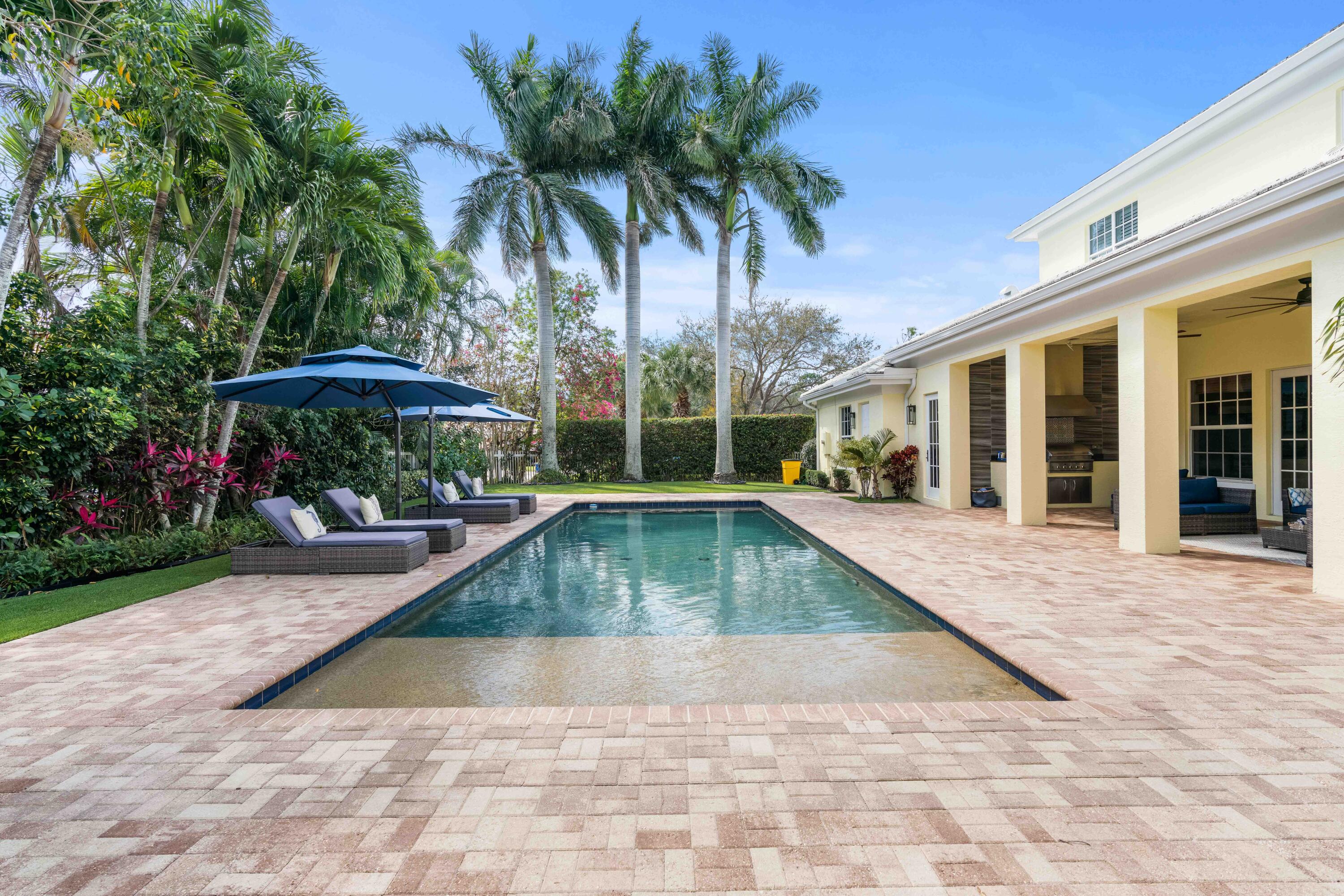 3338 Greenway Drive Jupiter, FL 33458 - Photo 41 of 50 Pool