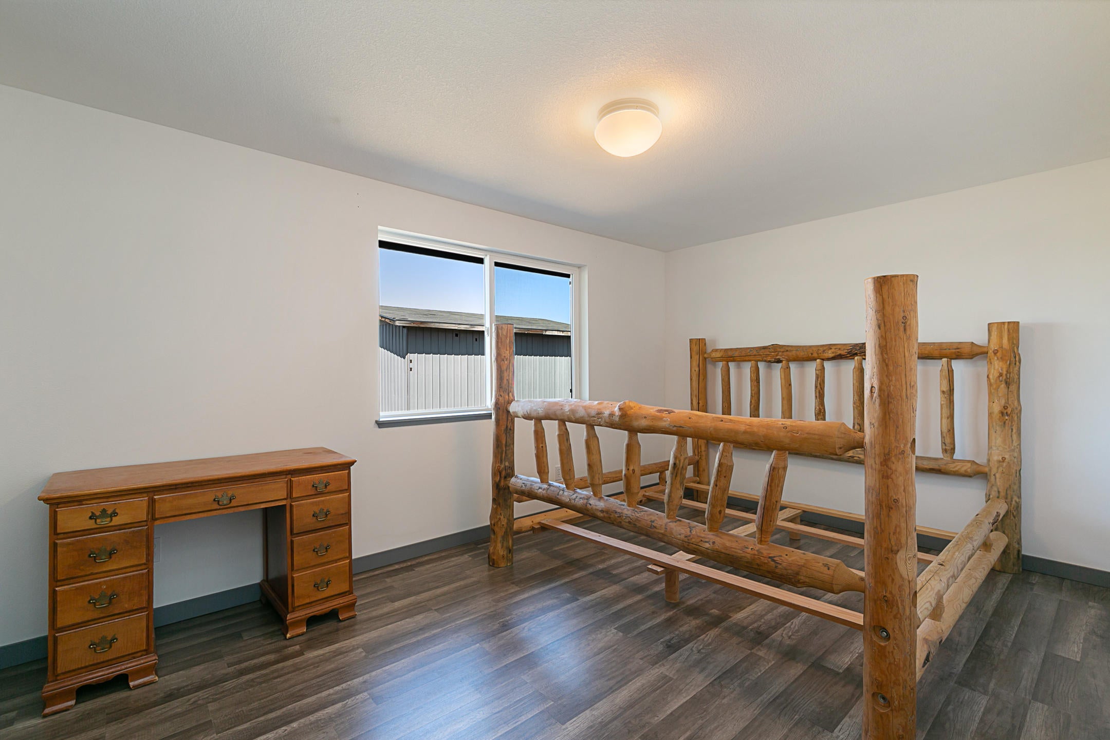 65158 Hunnell Road Bend, OR 97703 - Photo 8 of 31 Bedroom 1