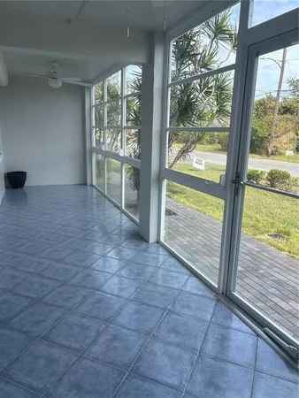 $1,900 | 3160 36th Street North, Unit 102, St. Petersburg, FL 33713