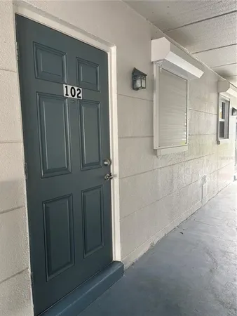 $1,900 | 3160 36th Street North, Unit 102, St. Petersburg, FL 33713