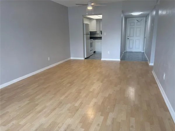 $1,900 | 3160 36th Street North, Unit 102, St. Petersburg, FL 33713