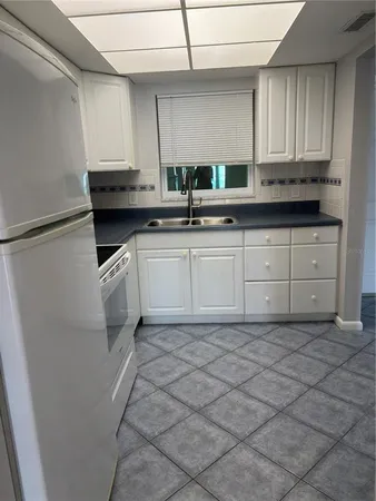$1,900 | 3160 36th Street North, Unit 102, St. Petersburg, FL 33713