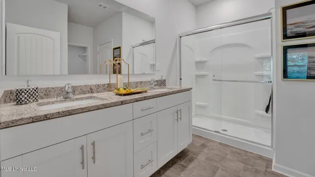 $332,990 | 48 Powell Place, Byhalia, MS 38611