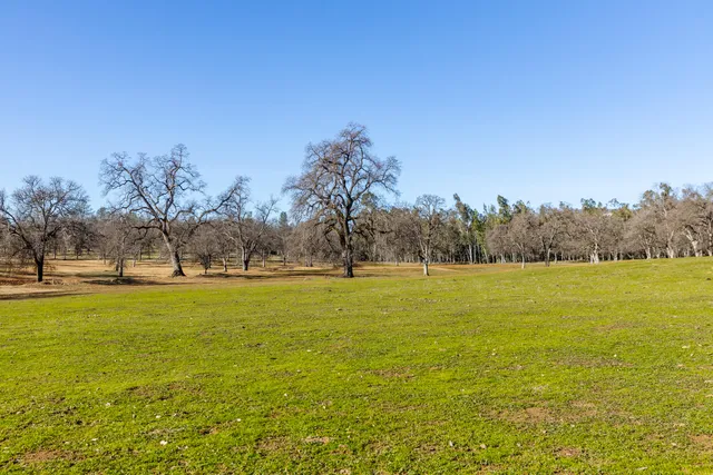 a view of an ocean view