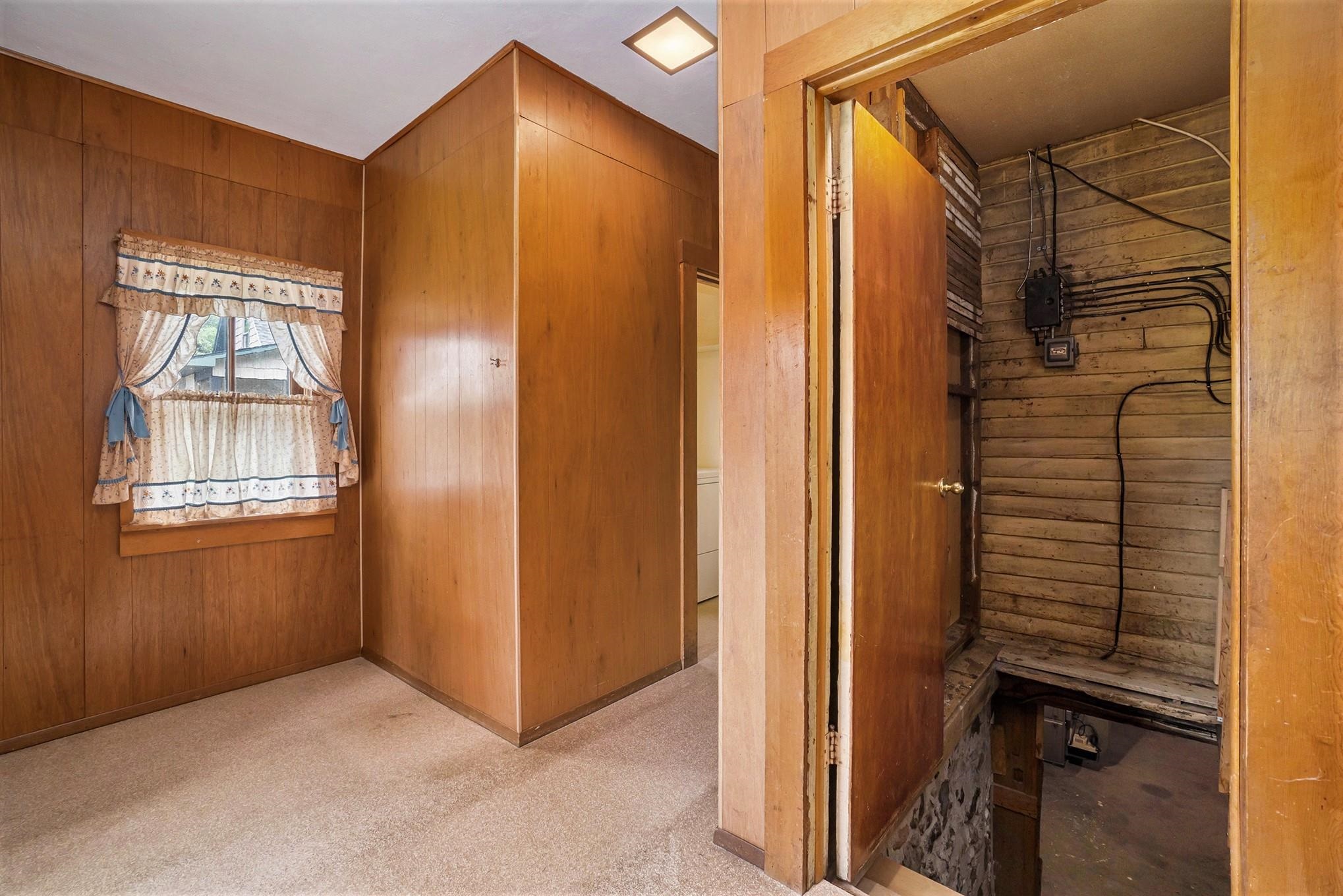 18293 Mission Road Traverse City, MI 49686 - Photo 19 of 52 1902282-19.JPG