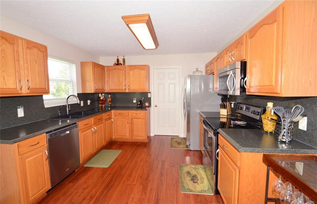 12060 Seville Road Fishers, IN 46037 - Photo 11 of 23 Gallery Image 11