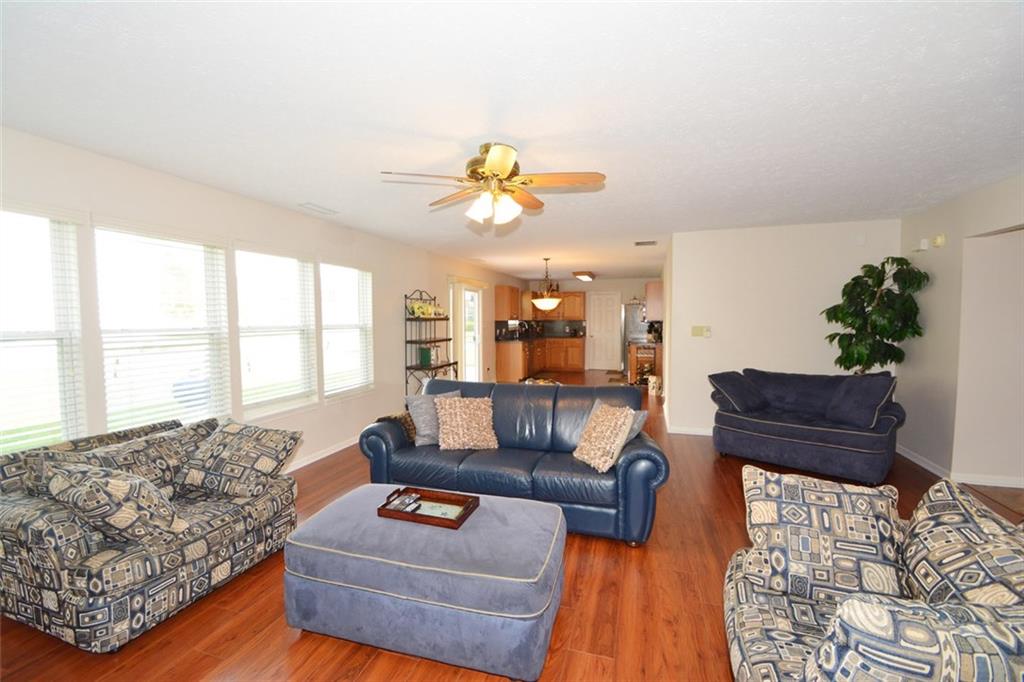 12060 Seville Road Fishers, IN 46037 - Photo 9 of 23 Gallery Image 9