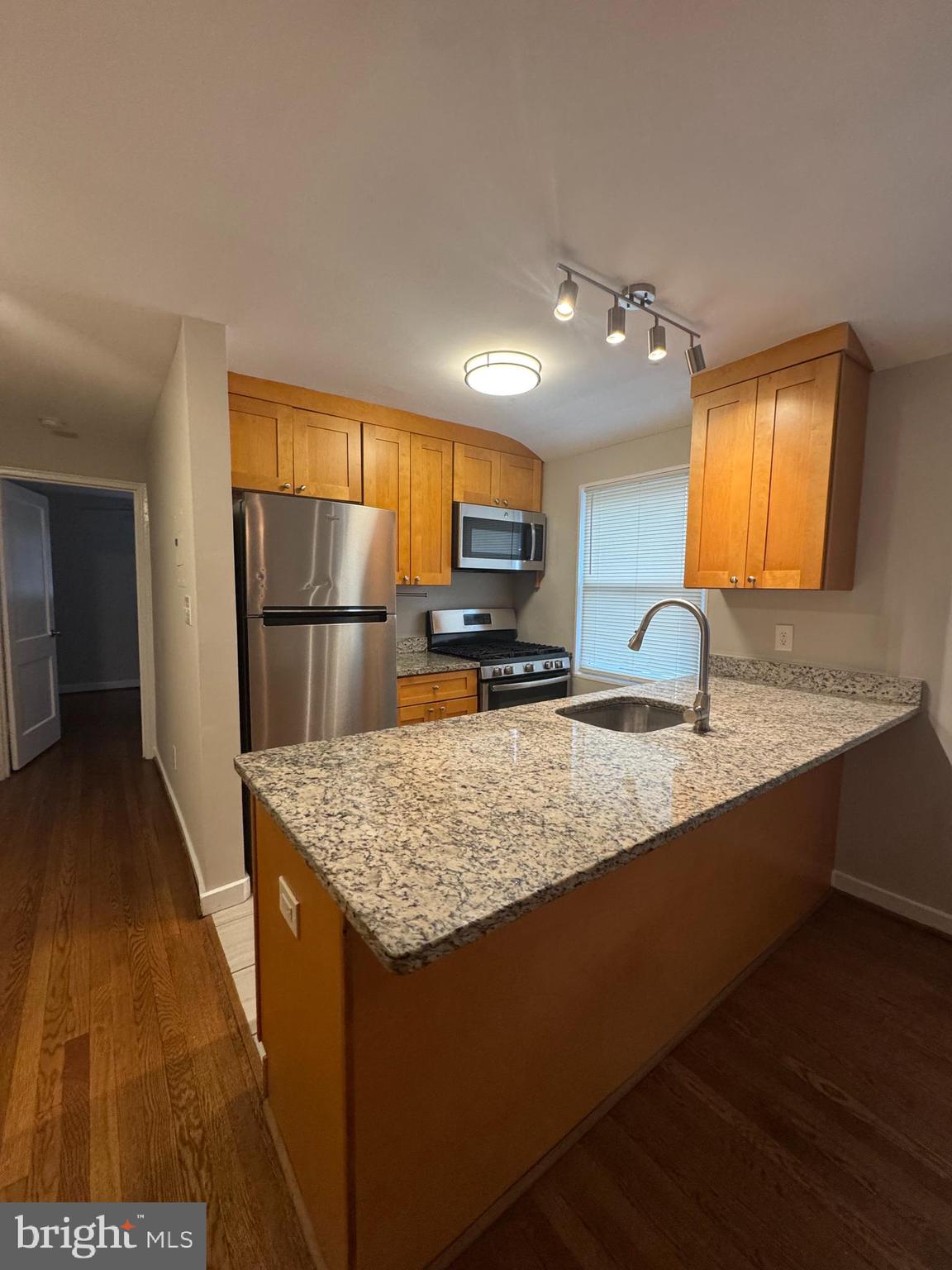 131 South Courthouse Road, Unit 6 Arlington, VA 22204 - Photo 11 of 15