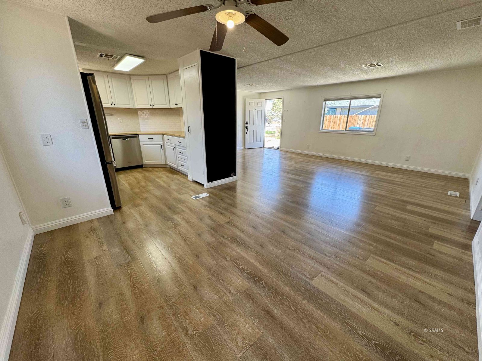 416 South Valley Street Ridgecrest, CA 93555 - Photo 7 of 23