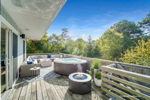$960,000 | 3 Jefferson Avenue, Hampton Bays, NY 11946