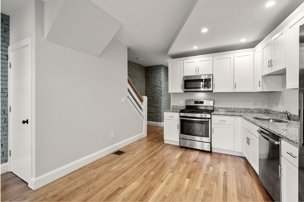 129 Sutherland Road Boston, MA 02135 - Photo 15 of 19